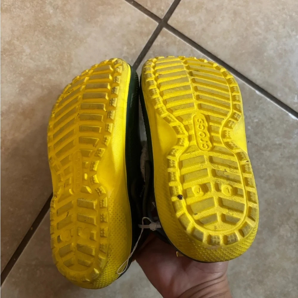 Buddy the Elf Crocs Juniors 1